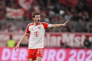 九游娱乐-体图：孔帕尼表态穆勒留下不会获更多出场，高层因此仍未提供新约